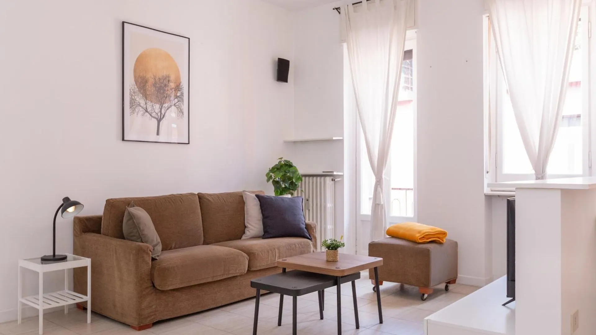 The Golden Floor - New Bright Apartment Milán 0*,  Itálie